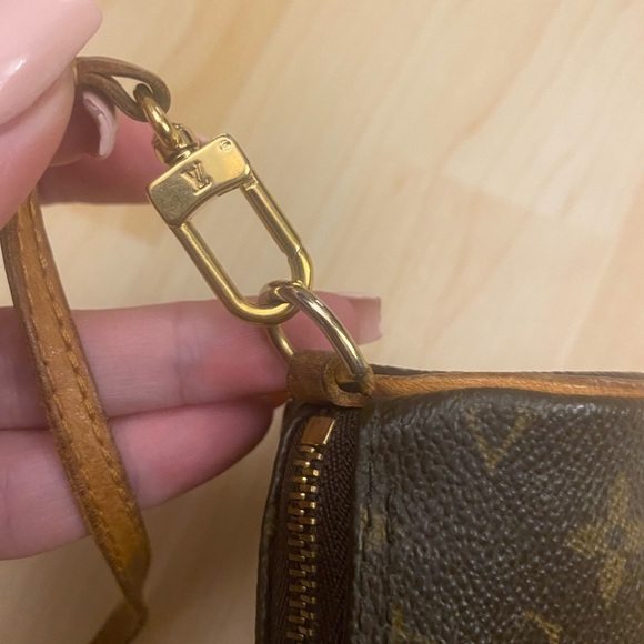 Vintage LV mini bag - Picture 7 of 17